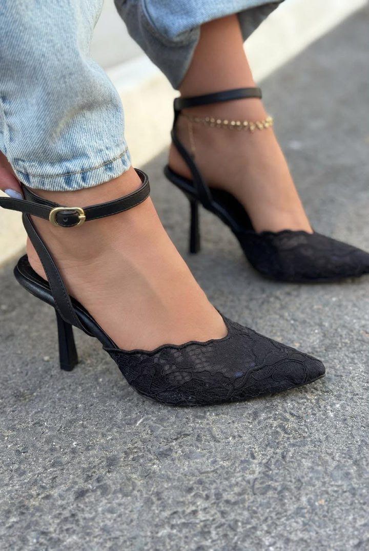 Moryna Siyah Dantel Kadın Stiletto