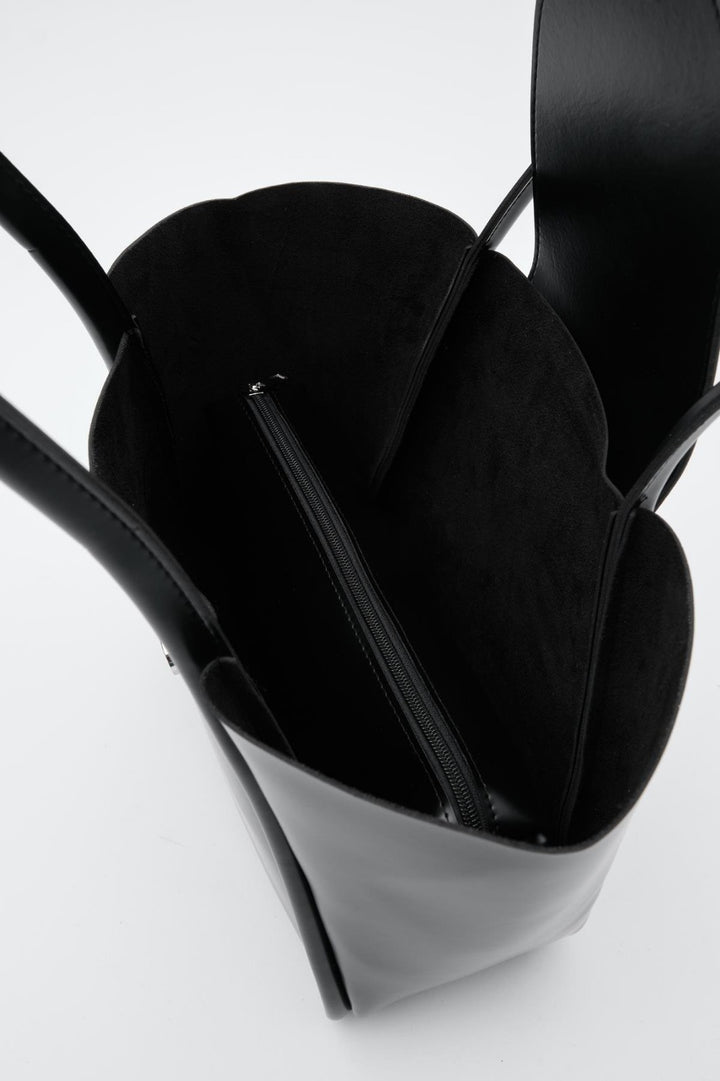 Jolin Shoulder Bag, Black Matte Leather Makeup Bag