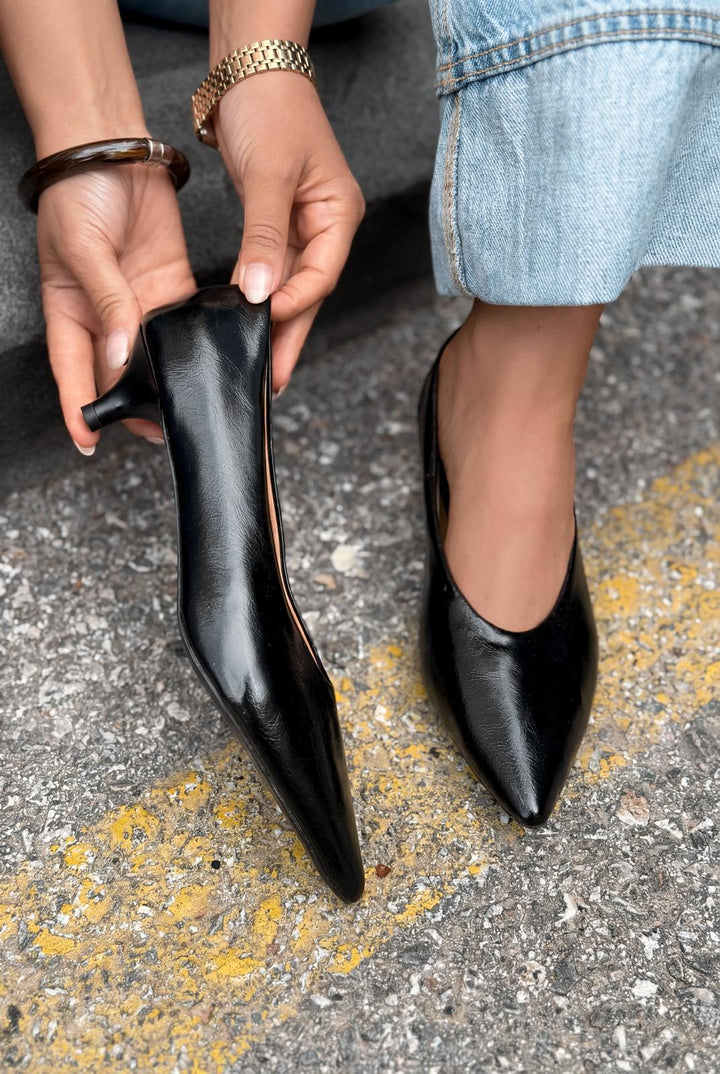 Seranis Hakiki Deri Stiletto Siyah Kırışık Rugan - ILOVESHOES