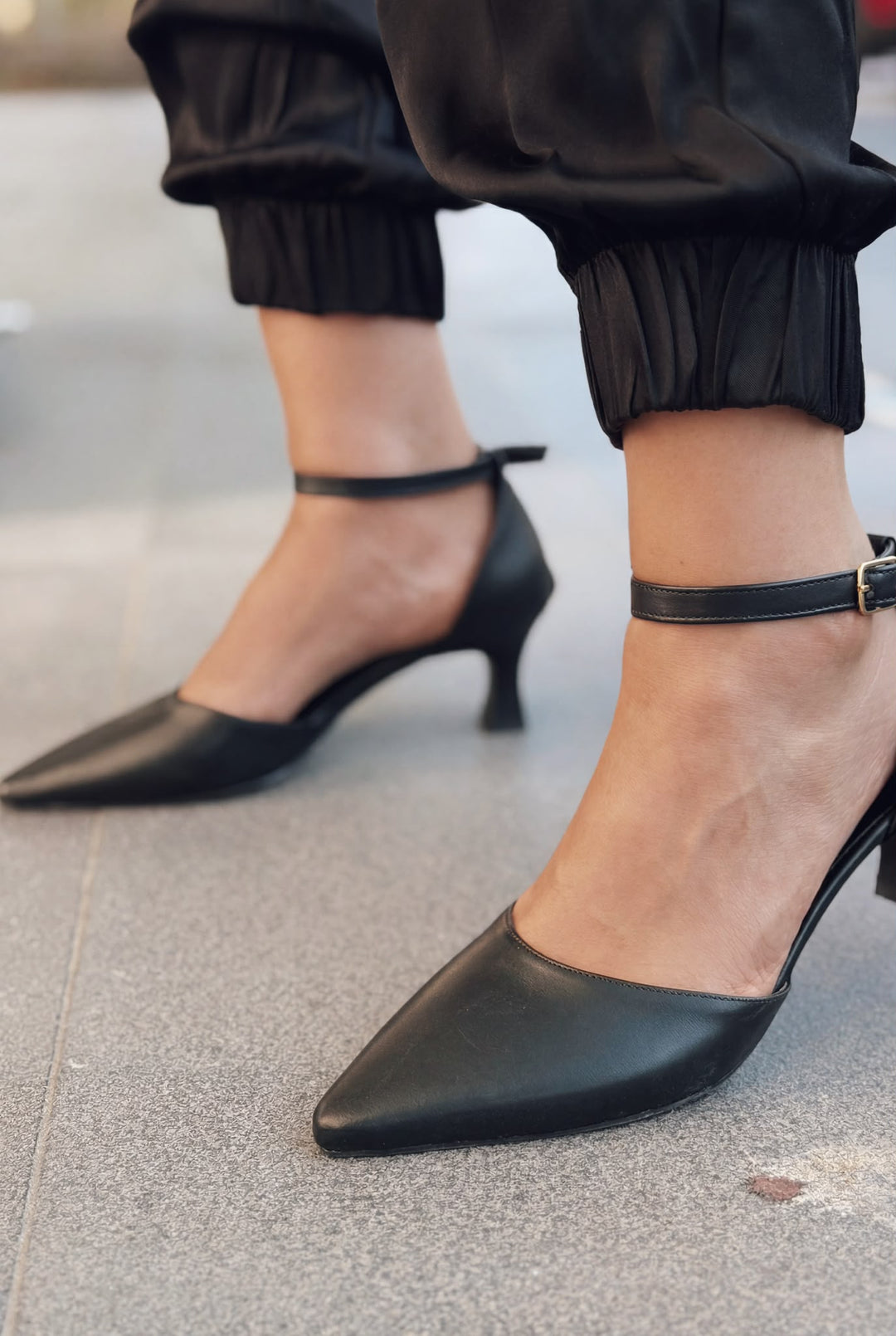 Arlin Siyah Mat Deri Kadın Stiletto