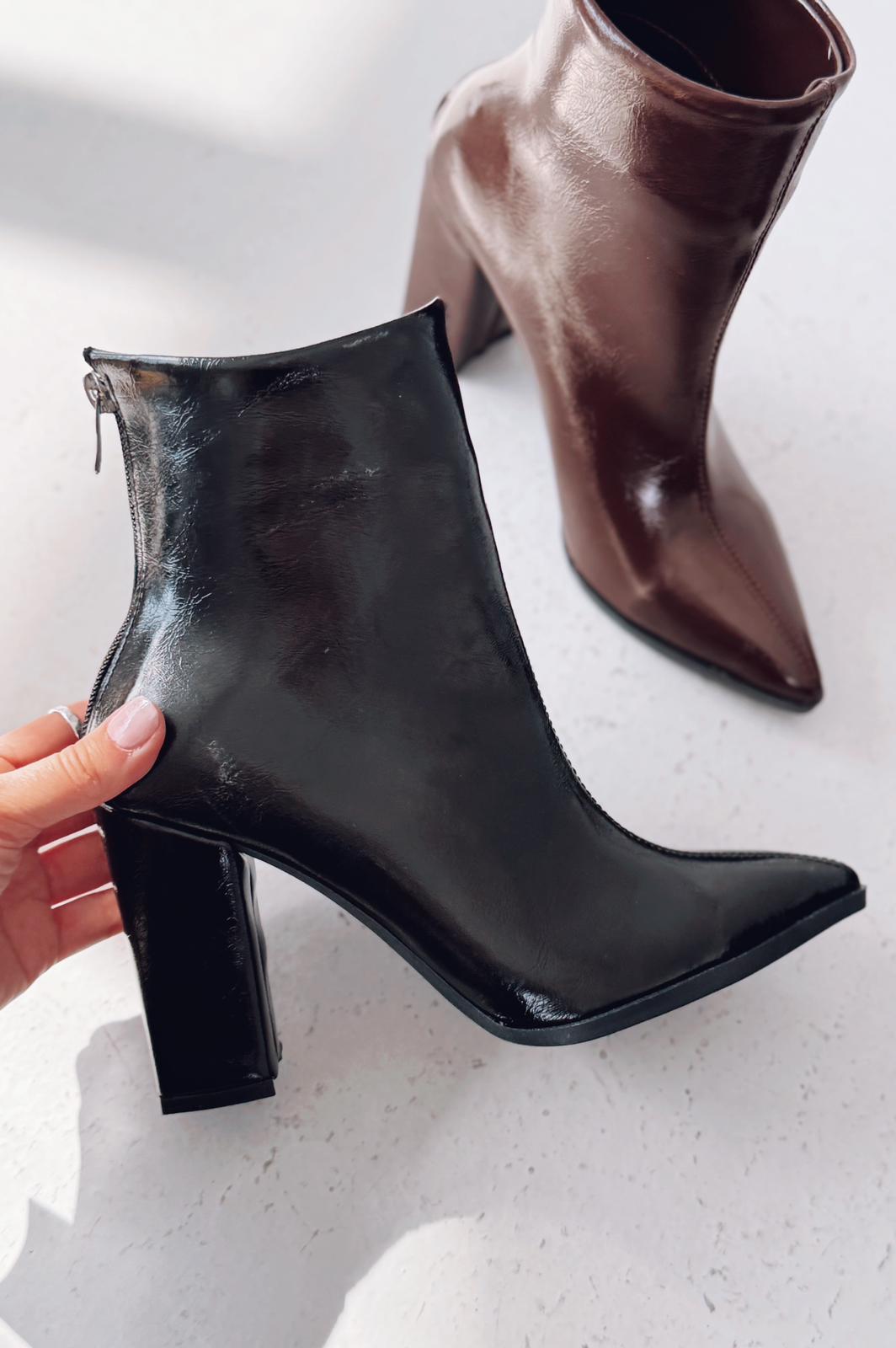 Miren Kadın Topuklu Bot Siyah Parlak Deri - ILOVESHOES