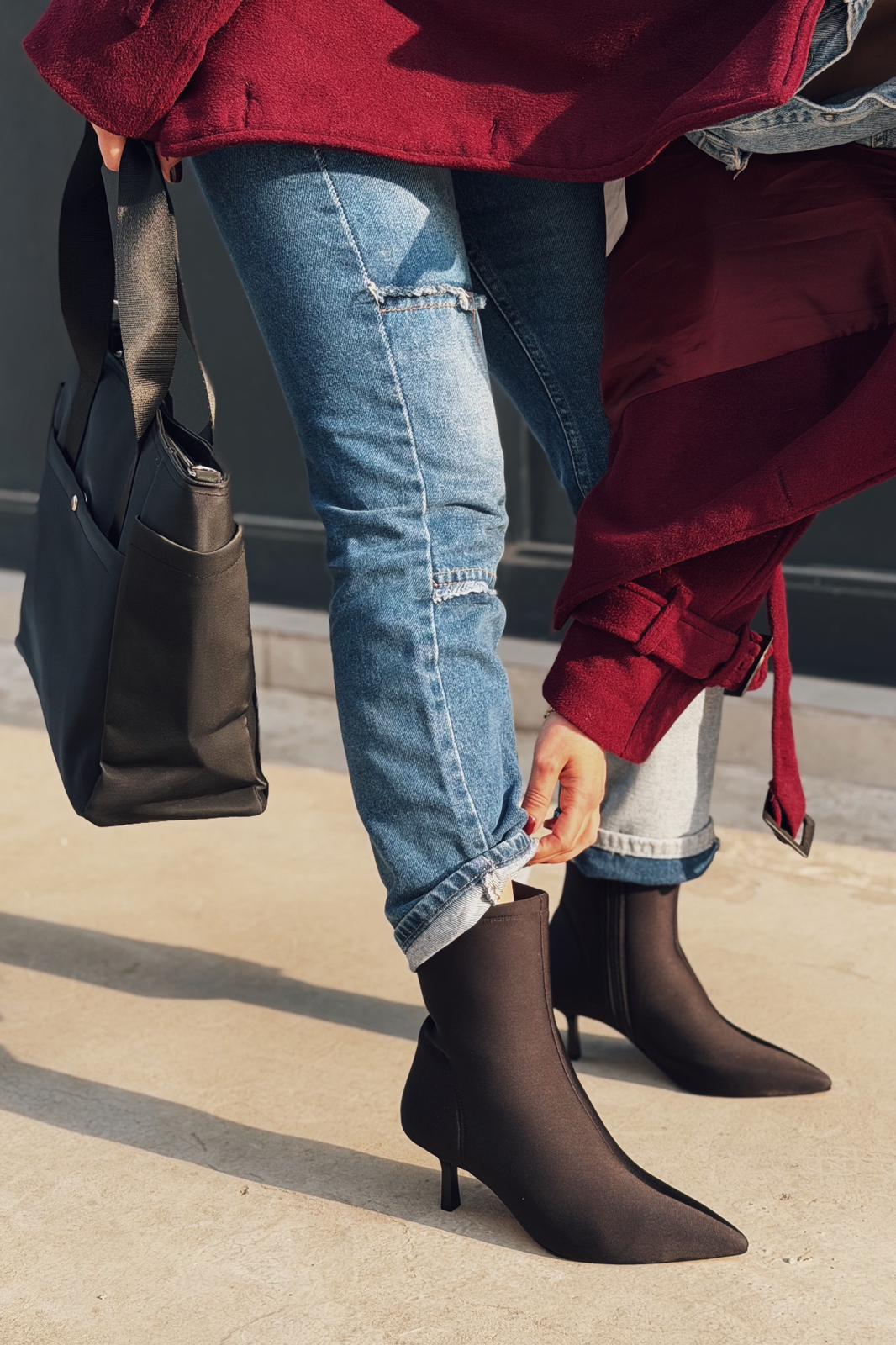 Esmera Omuz Çantası Siyah Mat Deri - ILOVESHOES