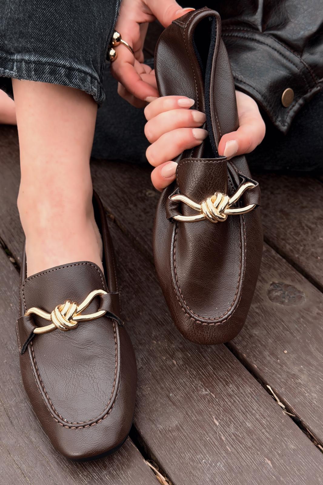 Avelis Kadın Loafer Acıkahve Mat Deri Fiyonk Detaylı - ILOVESHOES