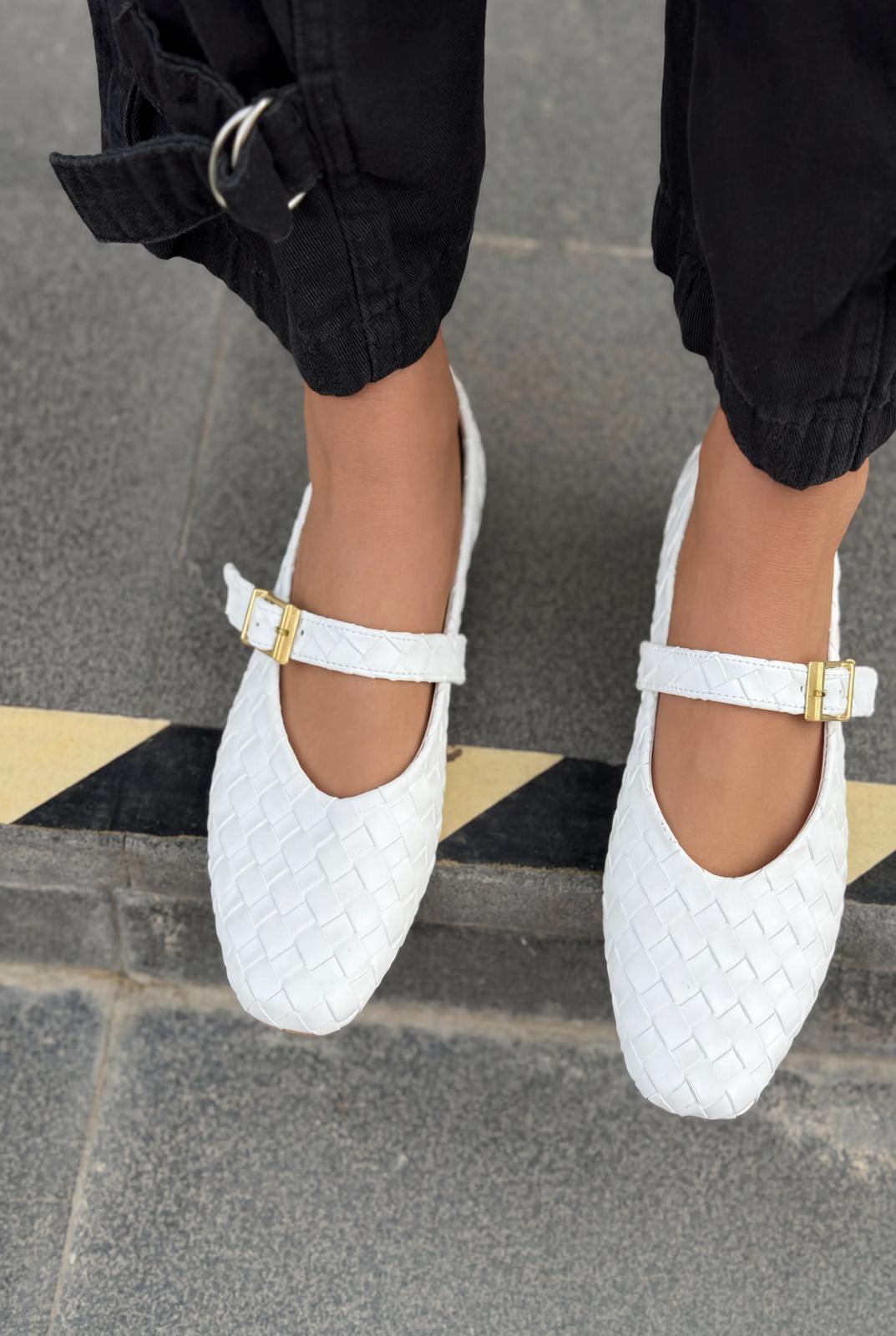 Vespera Kadın Babet Beyaz Mat Deri - ILOVESHOES