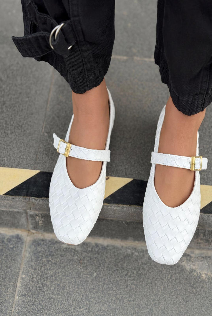 Vespera Kadın Babet Beyaz Mat Deri - ILOVESHOES
