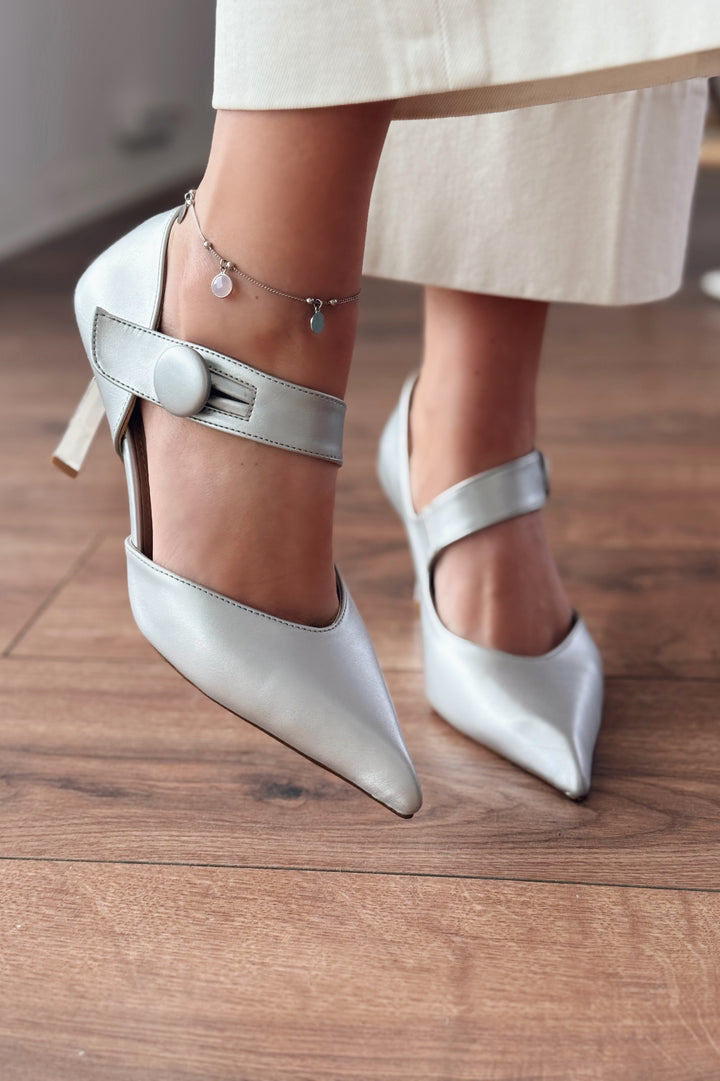 Wasord Mat Deri Düğme Detaylı Stiletto Gümüş