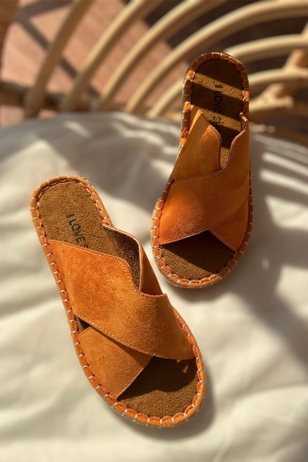 Orind Süet Çapraz Bant Detaylı Kadın Terlik Turuncu - ILOVESHOES