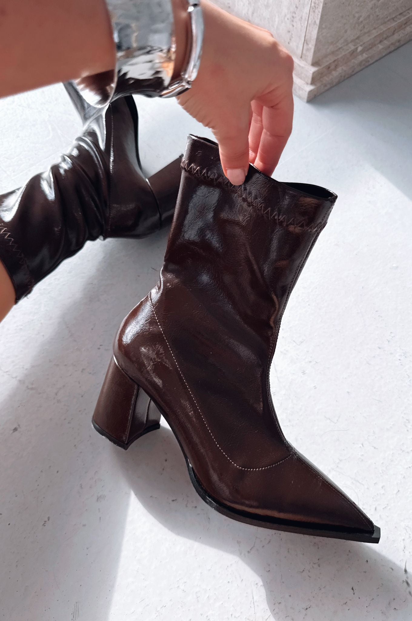 Caryne Kadın Topuklu Streç Bot Acıkahve Rugan - ILOVESHOES