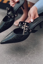 Karonsa Kroko Desen Siyah Toka Detaylı Kadın Terlik - ILOVESHOES