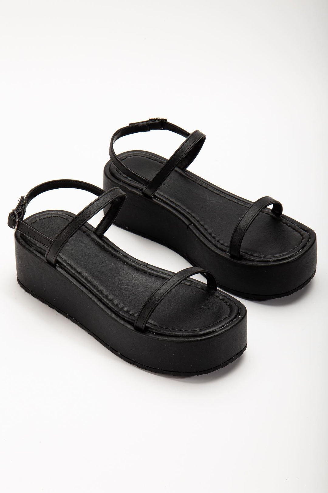 Alveris Mat Siyah Dolgu Topuklu Kadın Sandalet