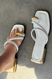 Orensa Mat Deri Toka Detaylı Kadın Terlik Beyaz - ILOVESHOES