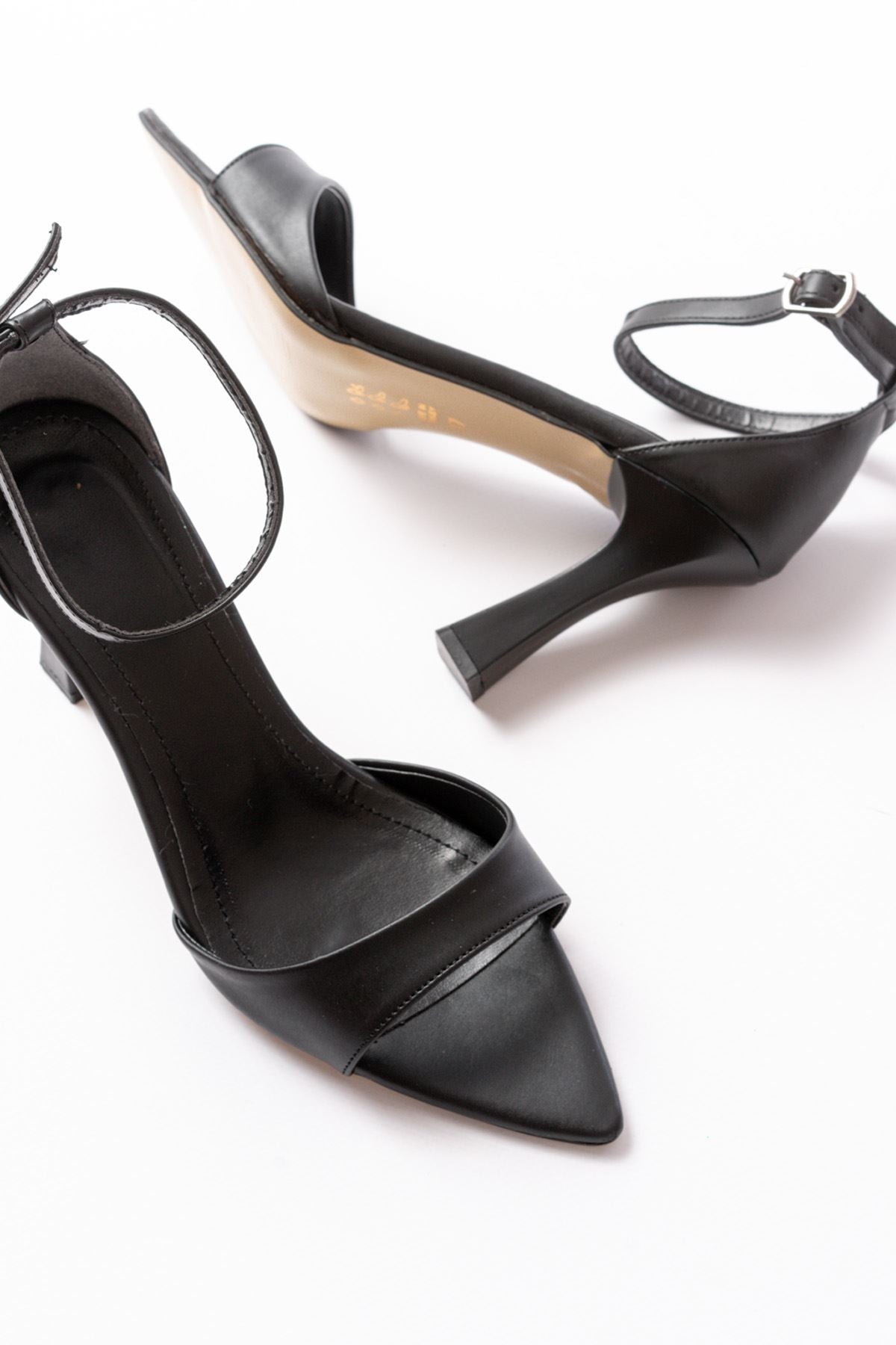 Kolya Mat Deri Siyah Topuklu Ayakkabı - ILOVESHOES