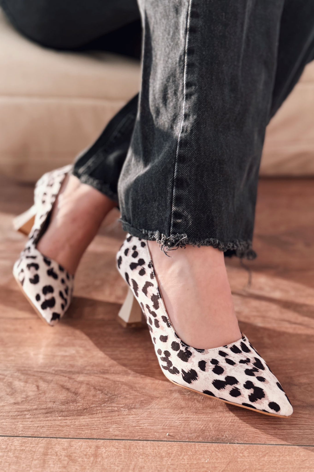 Luntra Saten Leo Desen Bej Stiletto - ILOVESHOES