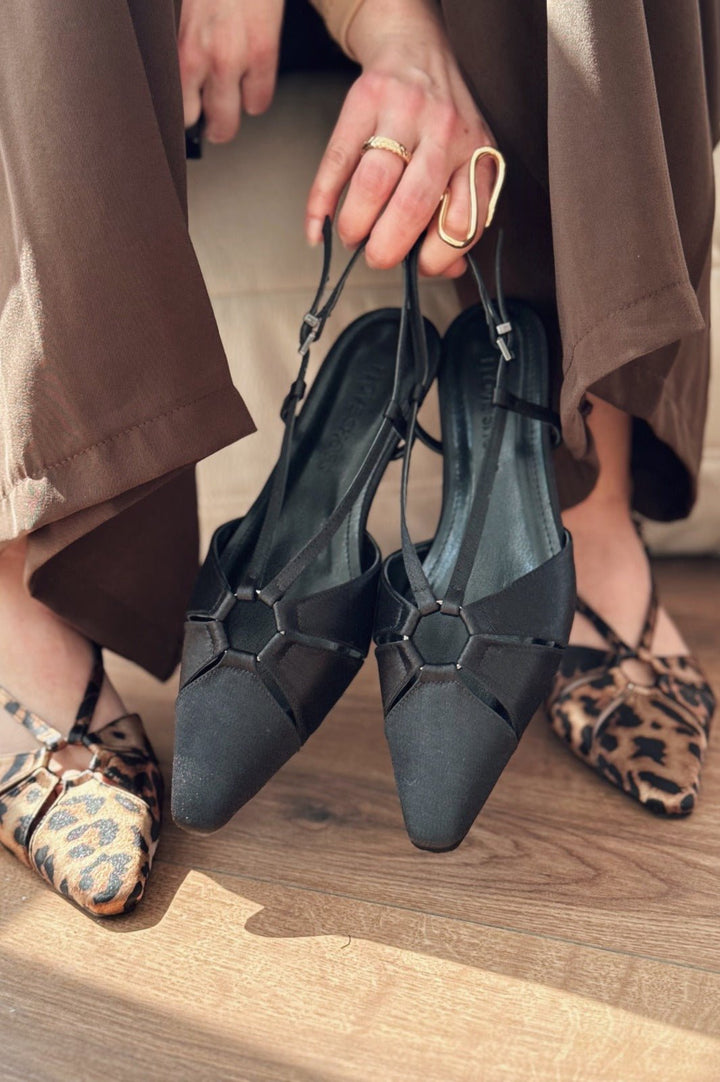 Ozeras Saten Siyah Kısa Topuklu Stiletto - ILOVESHOES