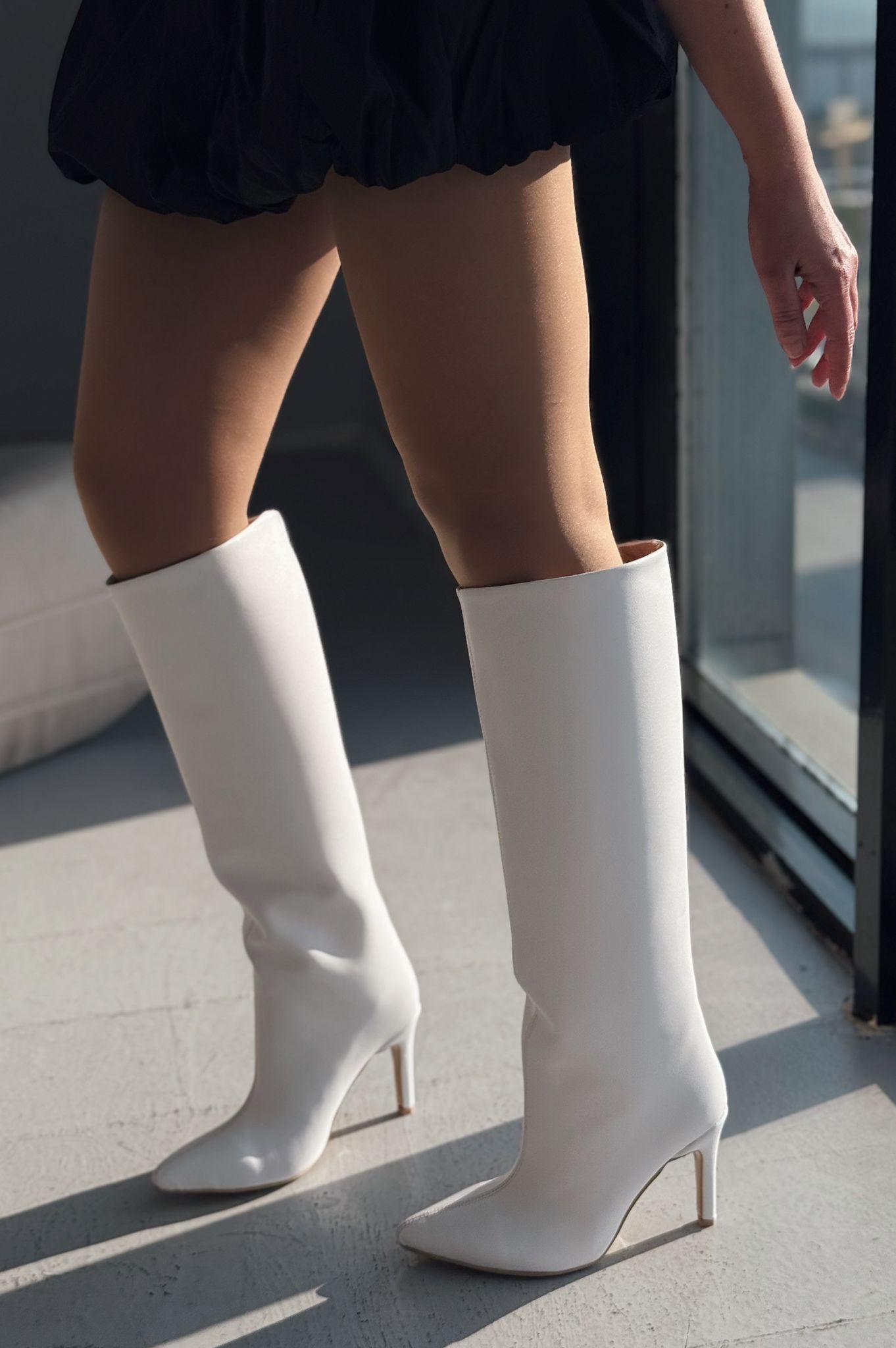Oslanna Beyaz Mat Deri Günlük Kadın Çizme - ILOVESHOES