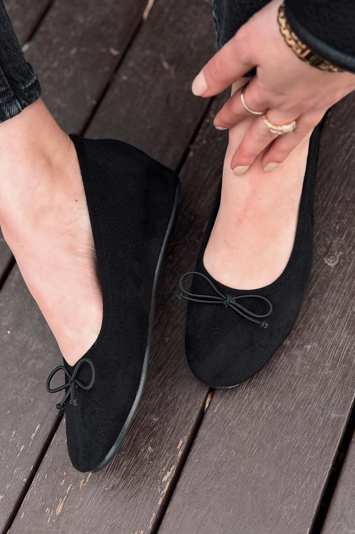 Stellor Kadın Babet Siyah Süet Dolgu Topuklu - ILOVESHOES