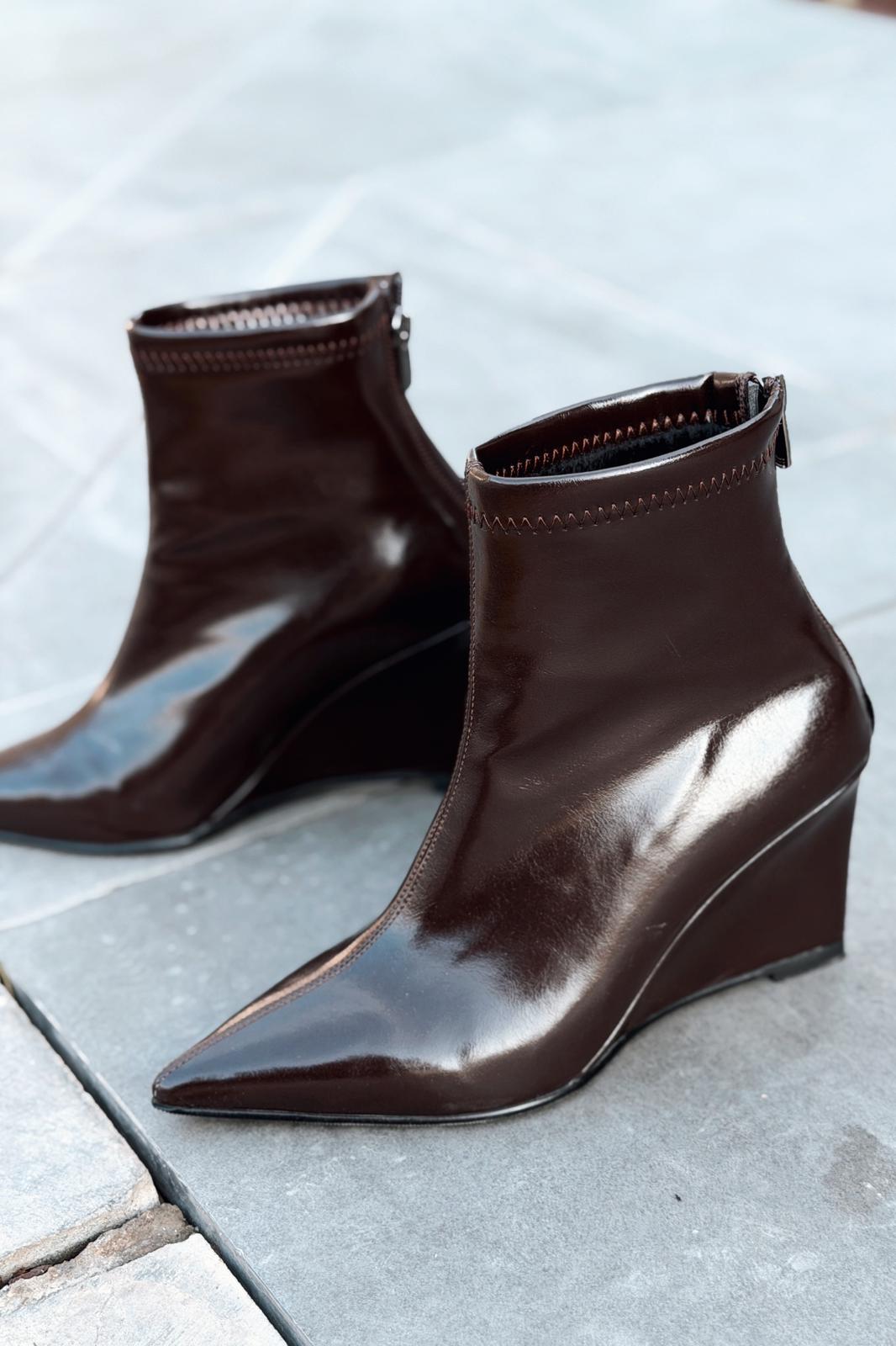 Valoti Kadın Dolgu Topuklu Bot Acıkahve Mat Deri - ILOVESHOES