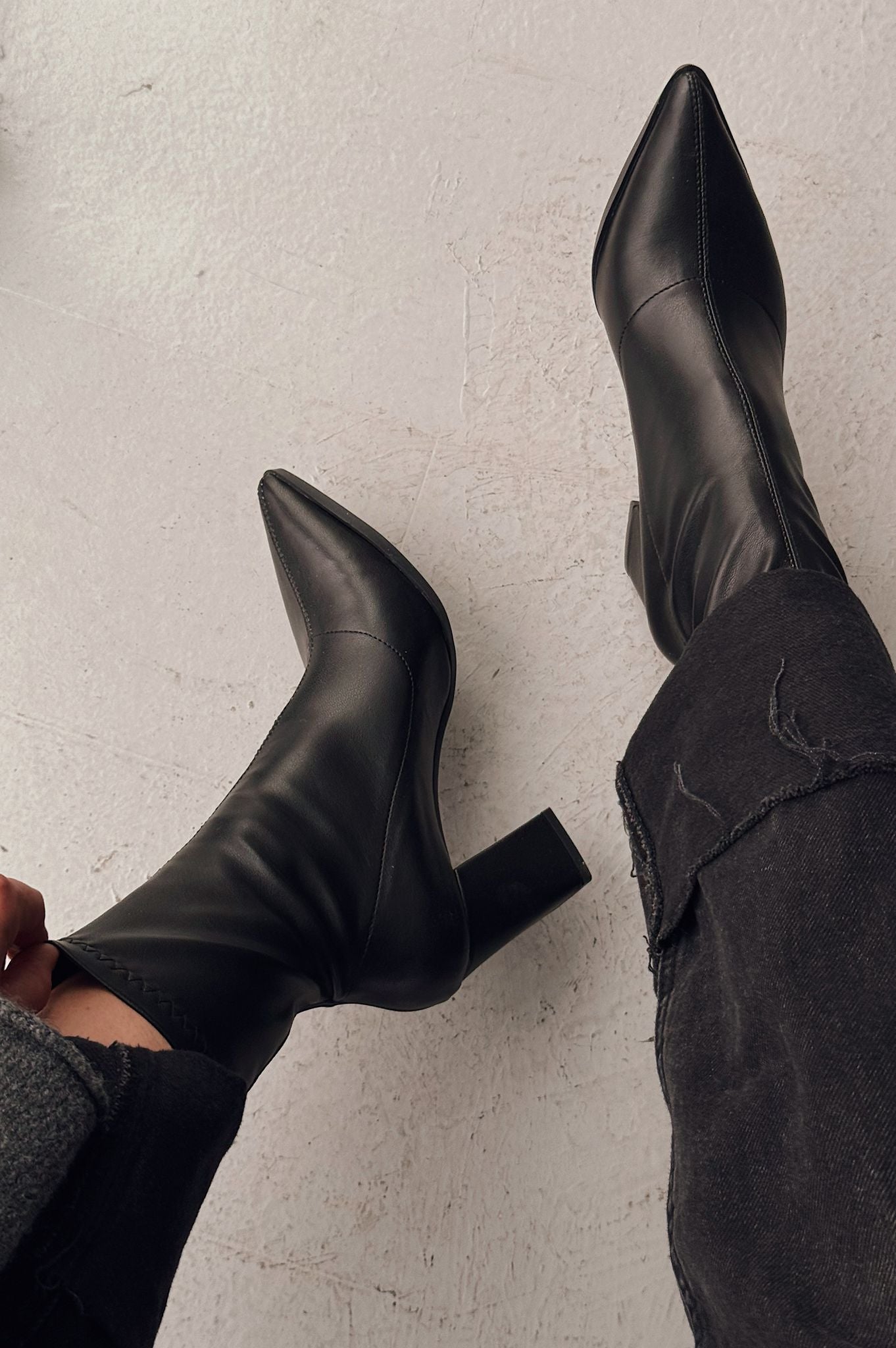 Ardews Mat Deri Topuklu Çorap Bot Siyah - ILOVESHOES