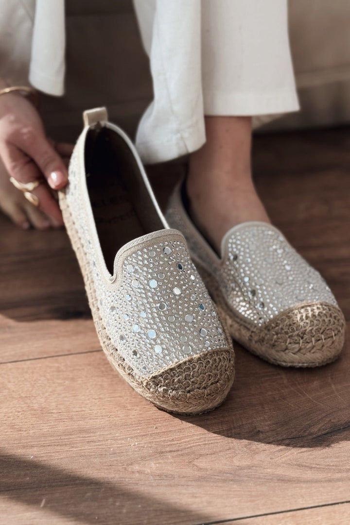 Jorelis Süet Parlak Taş Detaylı Espadril Loafer Bej - ILOVESHOES