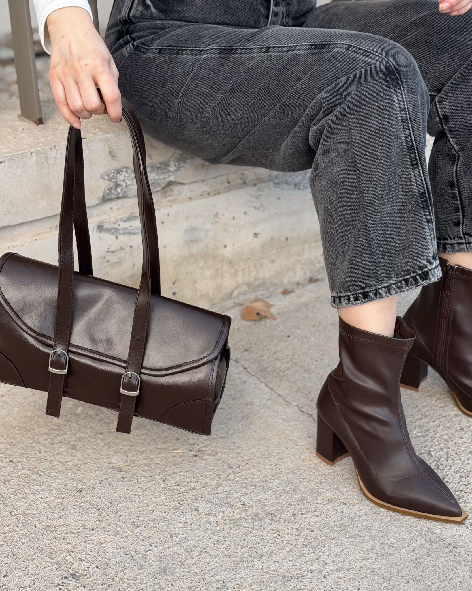 Laretta Vintage Baget Çanta Acıkahve Mat Deri - ILOVESHOES