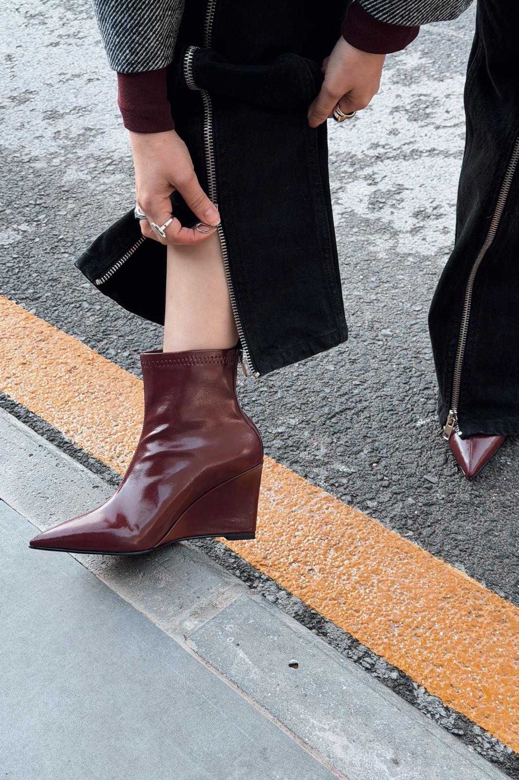 Valoti Kadın Dolgu Topuklu Bot Bordo Mat Deri - ILOVESHOES