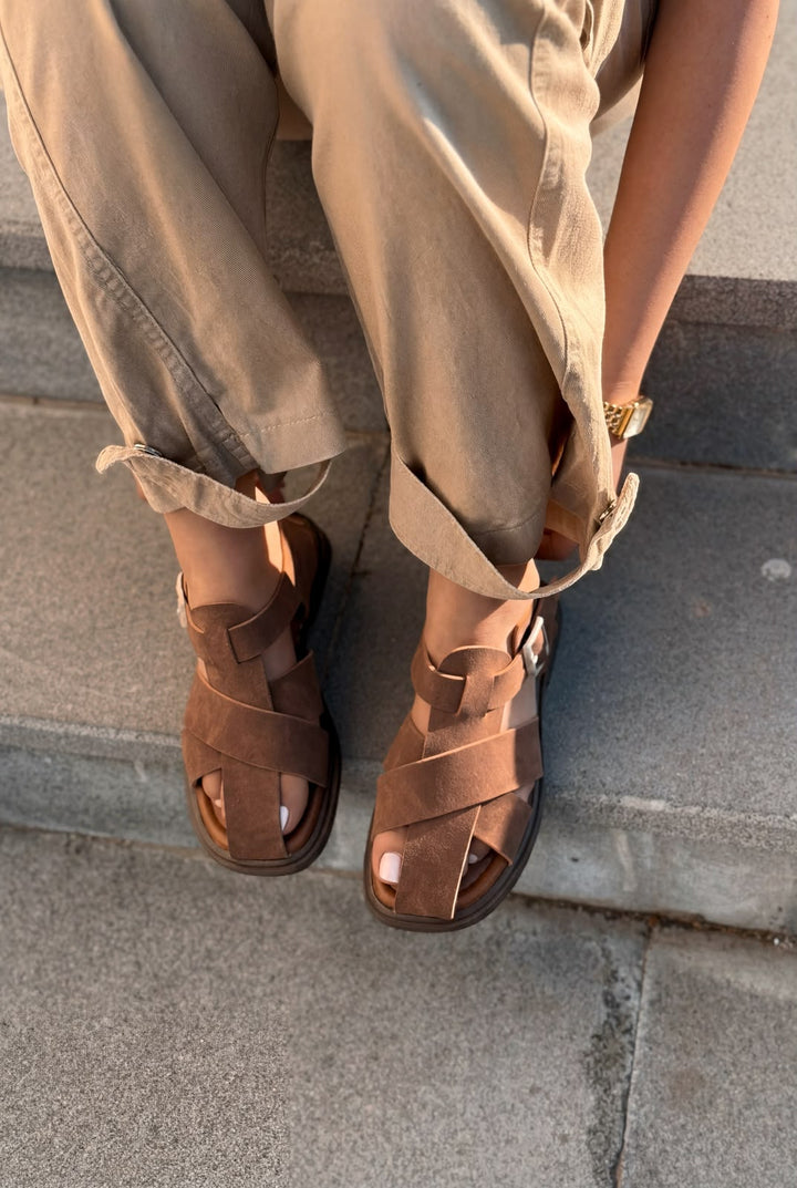 Evyra Acı Kahve Süet Kadın Sandalet - ILOVESHOES