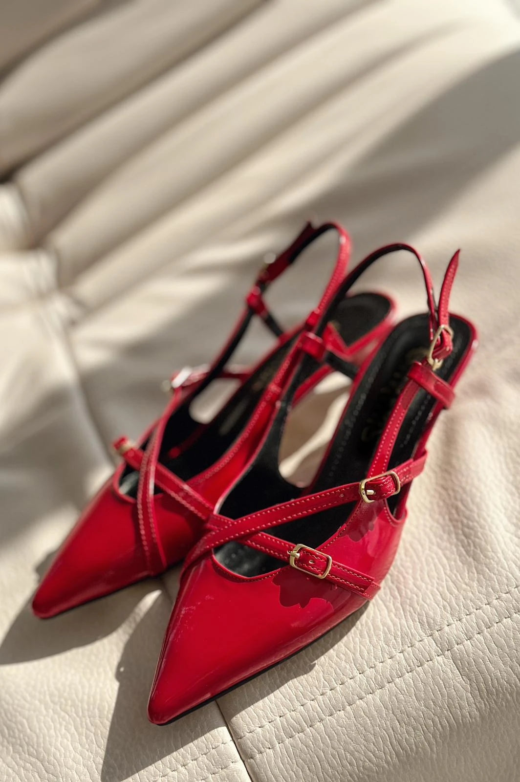 Pejox Rugan Toka Detaylı Kısa Topuklu Stiletto Kırmızı