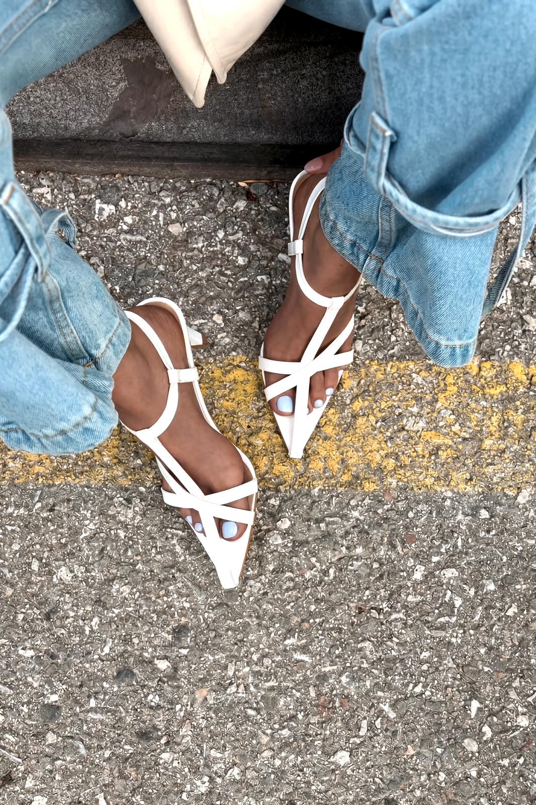 Morlen Topuklu Sandalet Beyaz Rugan - ILOVESHOES