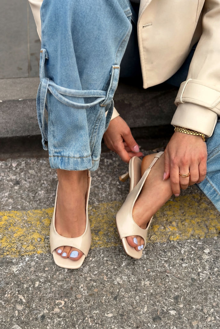 Velavo Topuklu Sandalet Bej Kırışık Rugan - ILOVESHOES