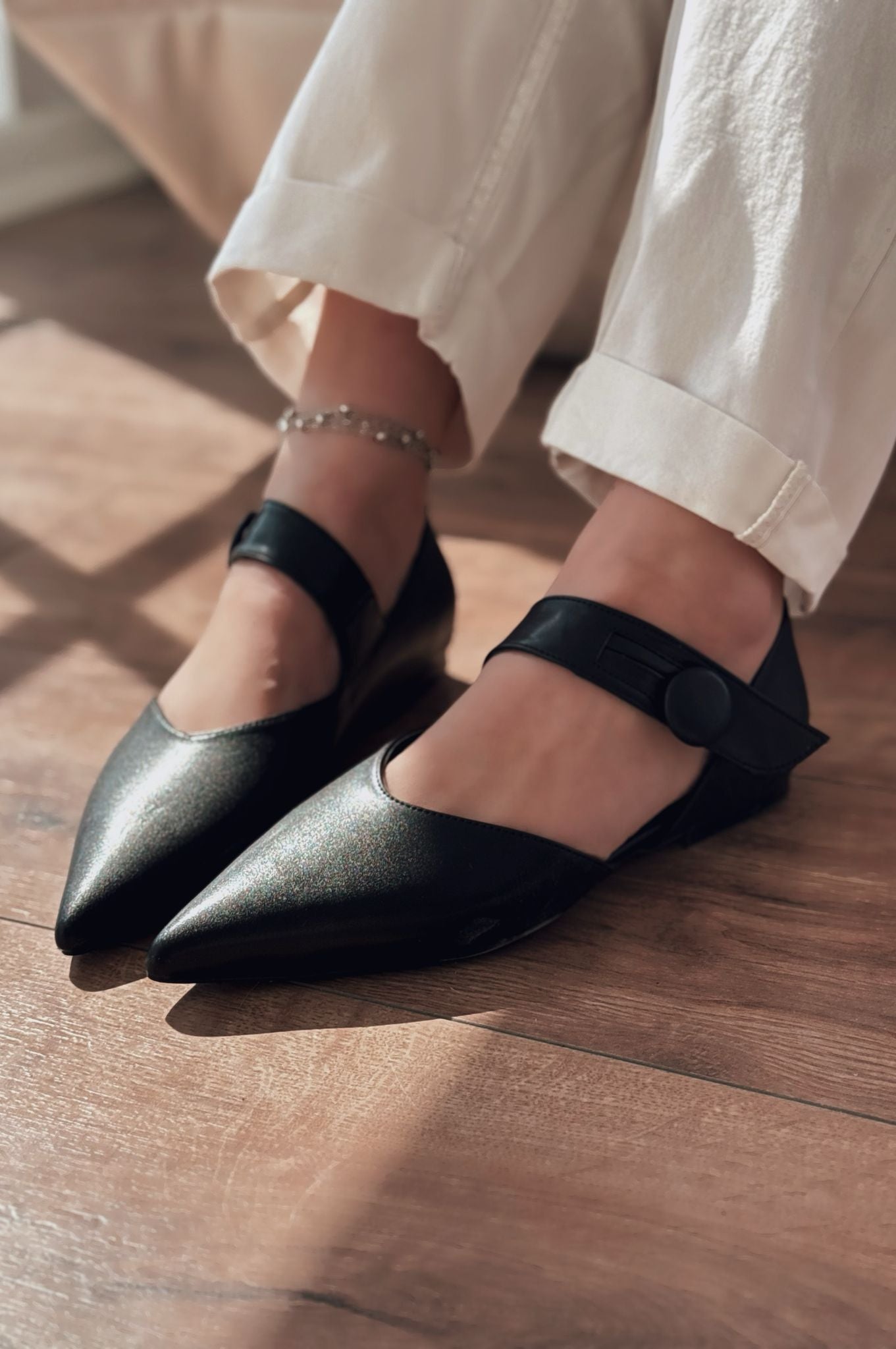 Peronsa Mat Deri Siyah Düğme Detaylı Babet - ILOVESHOES