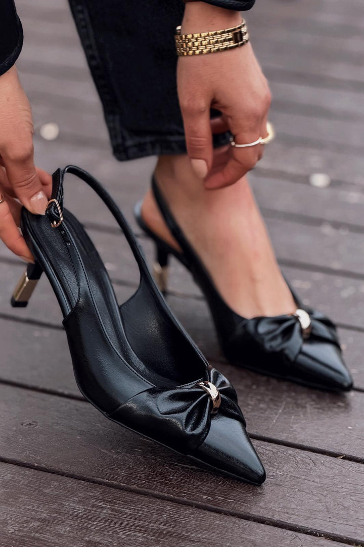 Lorvani Stiletto Siyah Mat Deri Fiyonk Detaylı - ILOVESHOES