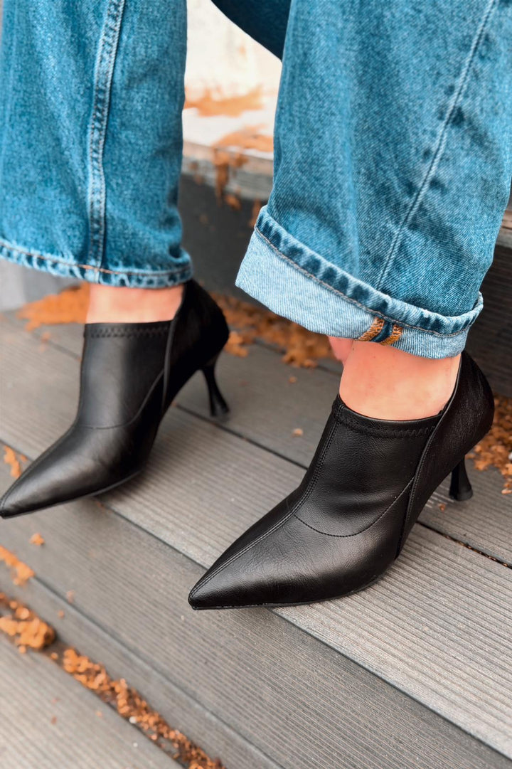 Olia Topuklu Ayakkabı Siyah Mat Deri - ILOVESHOES