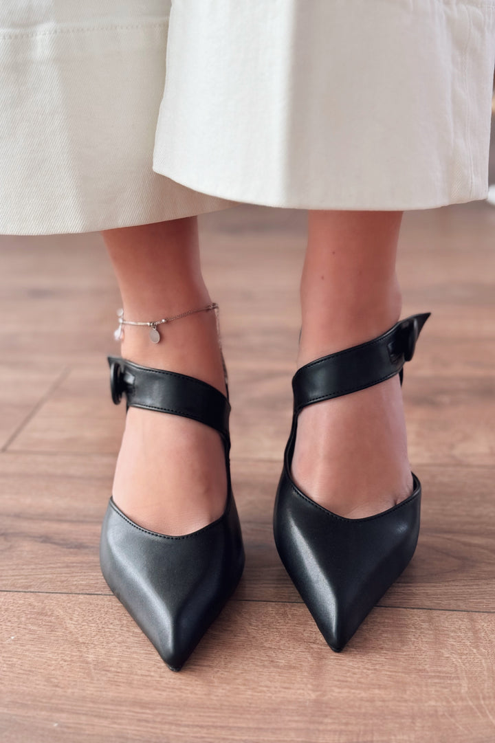 Wasord Mat Deri Düğme Detaylı Stiletto Siyah