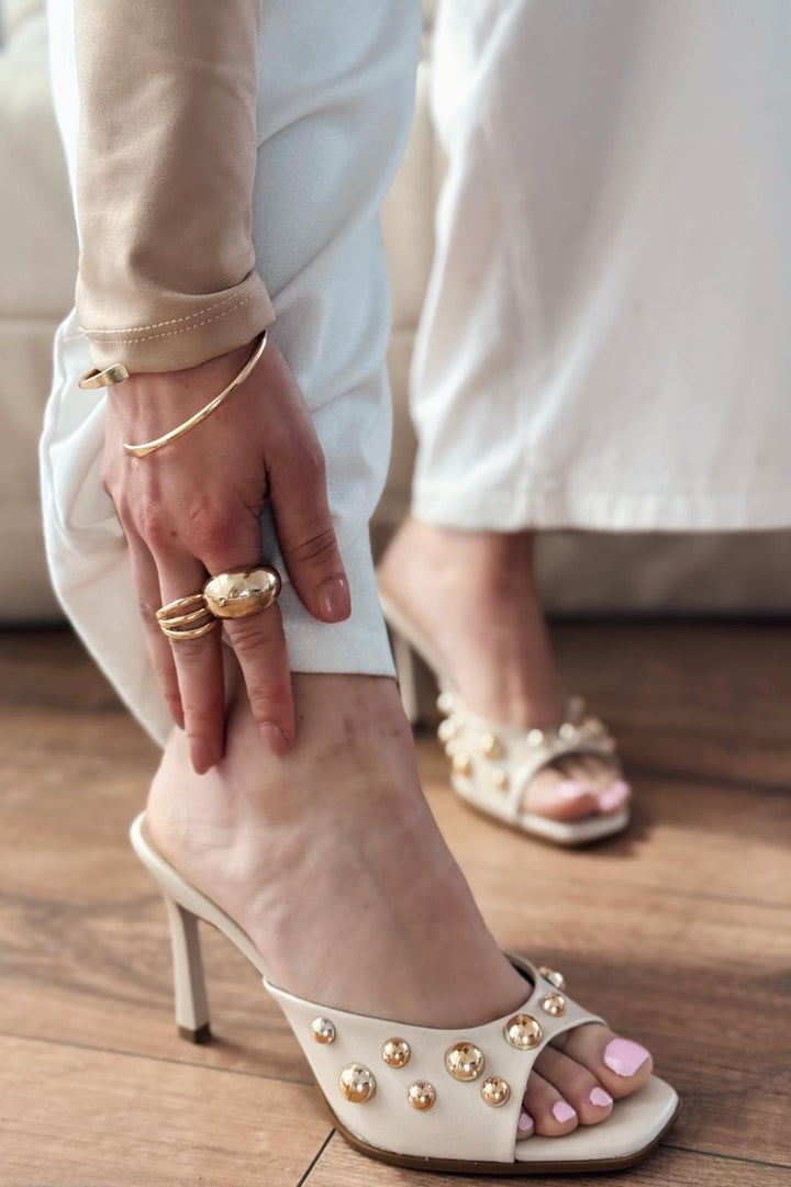 Vynola Mat Deri Trok Detaylı Kadın Terlik Bej - ILOVESHOES