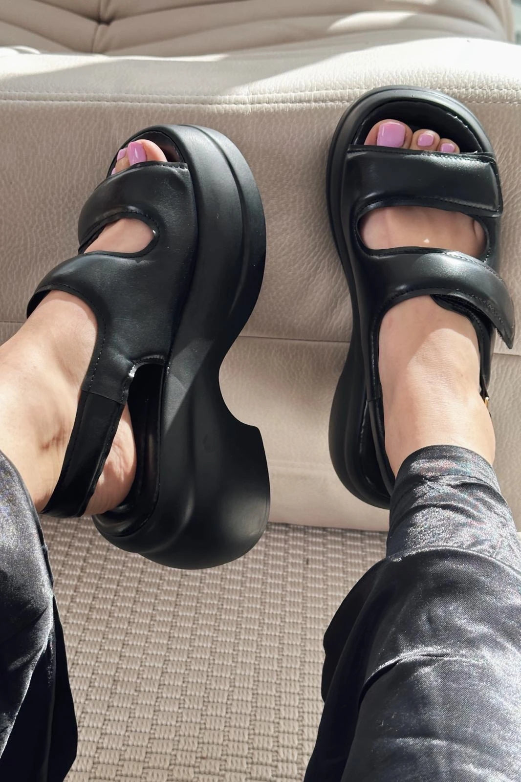 Mogres Matte Leather Velcro Thick Sole Women&