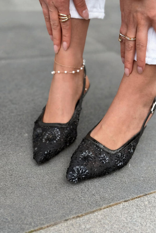 Serona Stiletto Siyah Nakışlı - ILOVESHOES