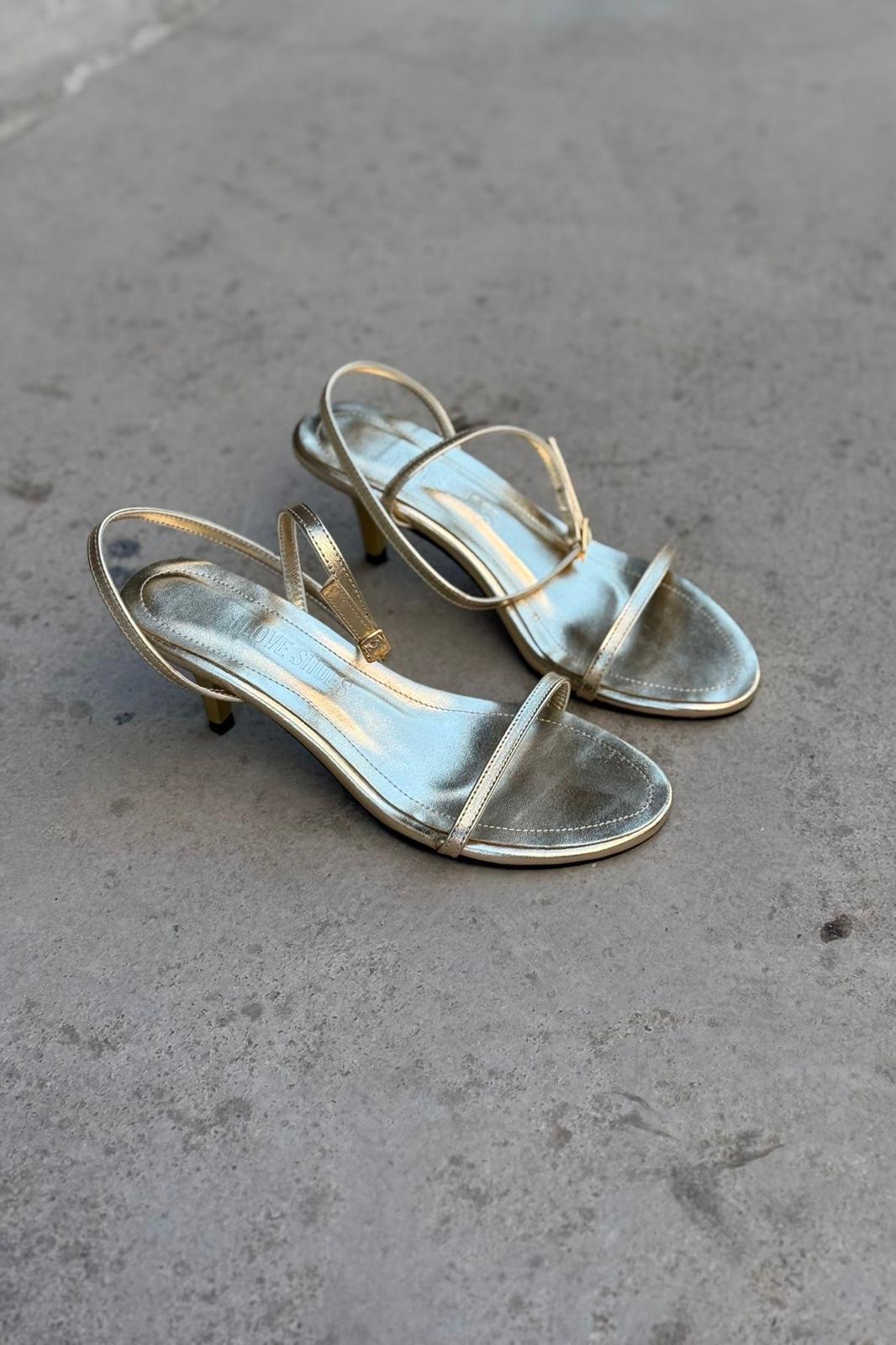 Colva Mat Deri Gold Tek Bant Topuklu Ayakkabı - ILOVESHOES