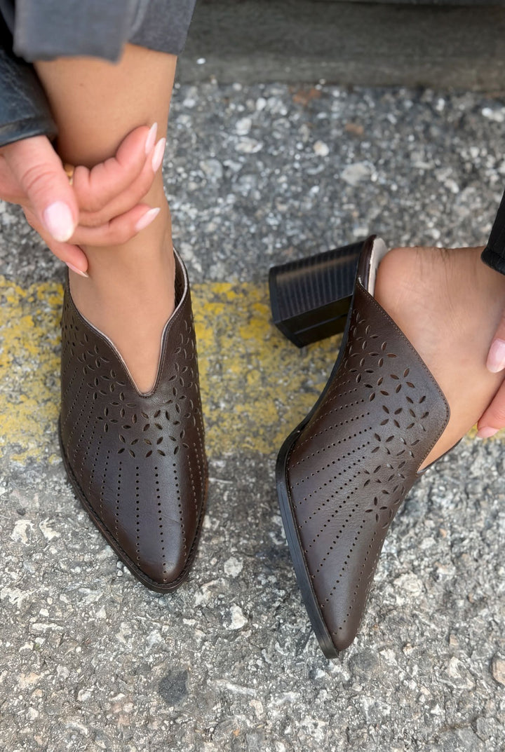 Noravina Hakiki Deri Topuklu Terlik Acıkahve - ILOVESHOES