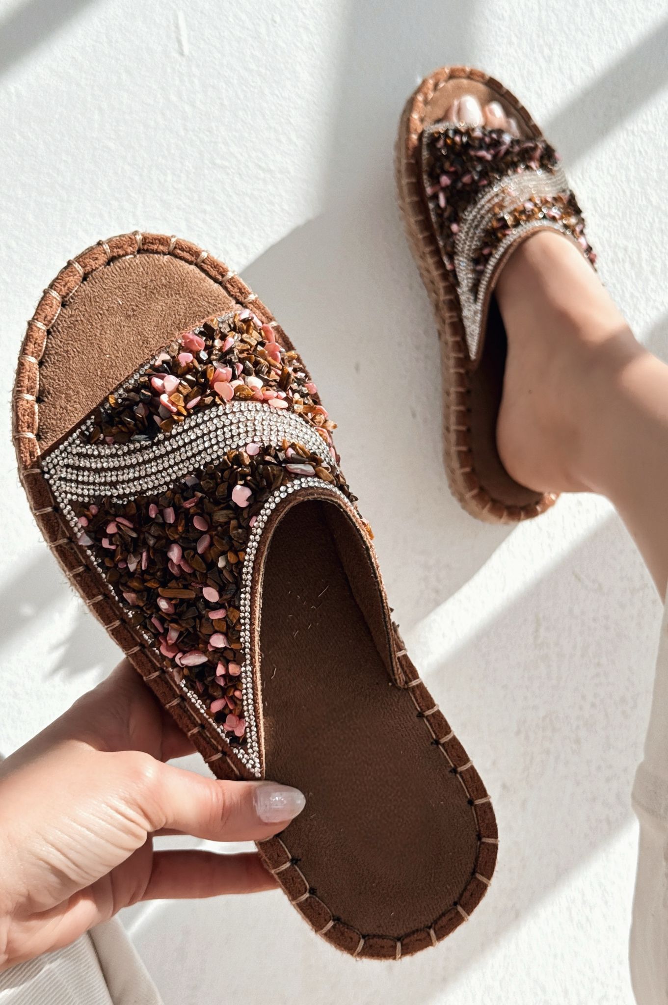 Kalwonsa Süet Bordo Taş Detaylı Kadın Terlik - ILOVESHOES