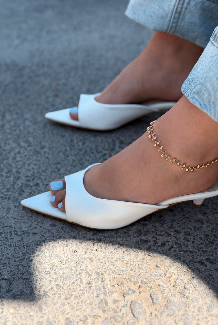 Boreni Beyaz Mat Deri Kadın Topuklu Terlik - ILOVESHOES