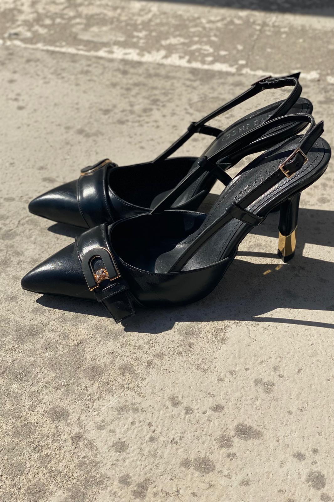 Pherlo Mat Deri Siyah Toka Detaylı Stiletto - ILOVESHOES