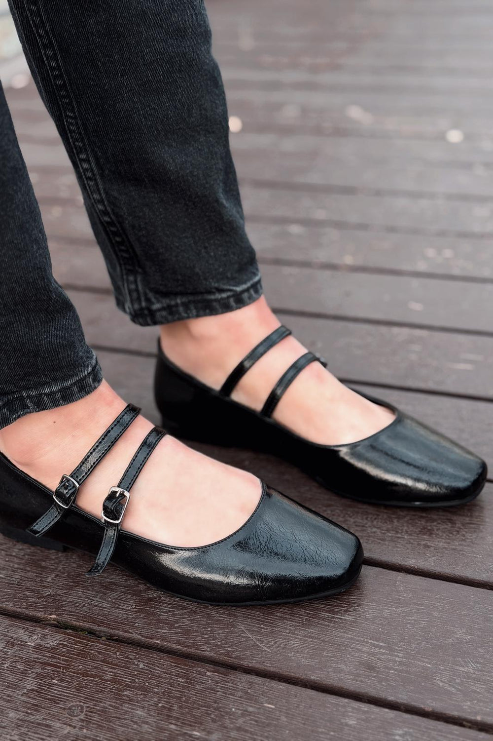 Relora Kadın Babet Siyah Kırışık Rugan - ILOVESHOES