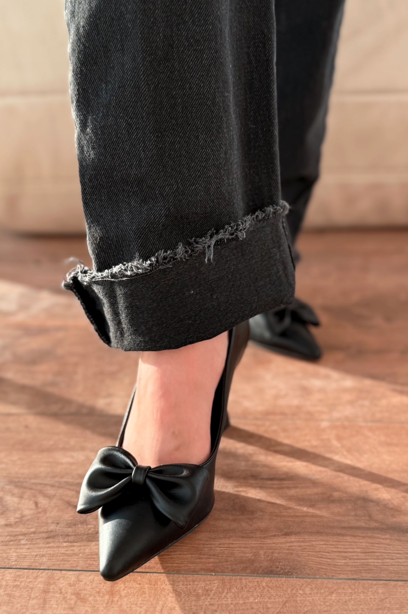 Odrin Mat Deri Siyah Fiyonk Detaylı Stiletto - ILOVESHOES