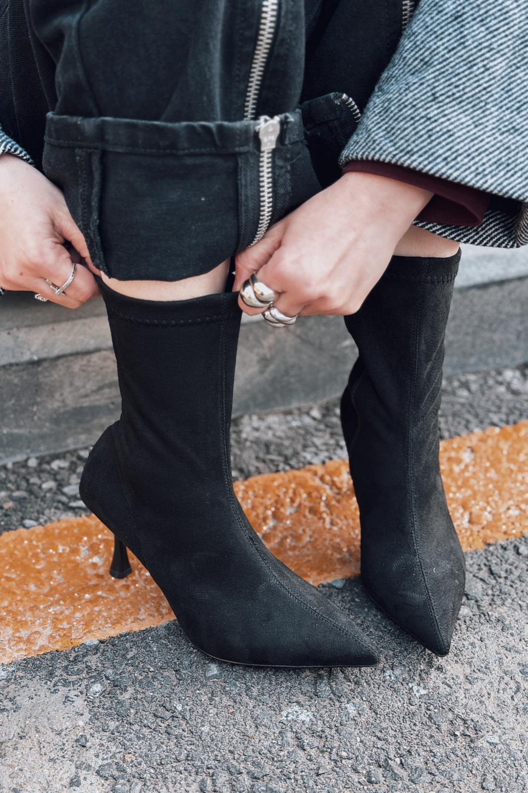 Osenia Kadın Topuklu Streç Bot Siyah Süet - ILOVESHOES