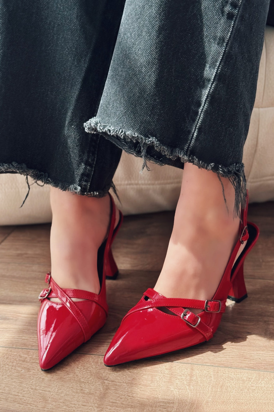Jolira Rugan Bordo Toka Detaylı Stiletto