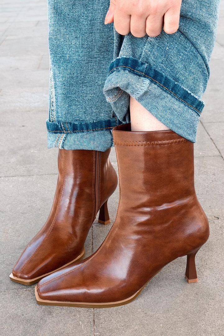 Alderie Kadın Topuklu Bot Taba Mat Deri