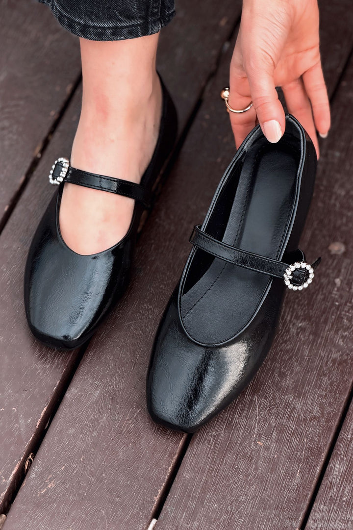 Selia Kadın Babet Siyah Kırışık Rugan - ILOVESHOES