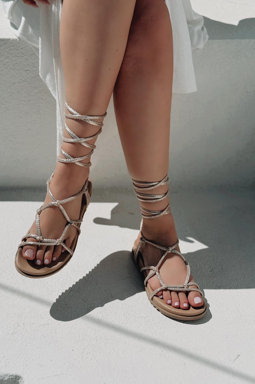 Veralis Parlak Deri Rose Parmak Arası Kadın Sandalet - ILOVESHOES