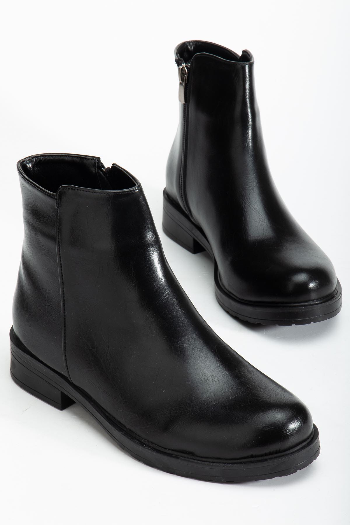 Elvoris Parlak Siyah Fermuarlı Günlük Kadın Bot - ILOVESHOES