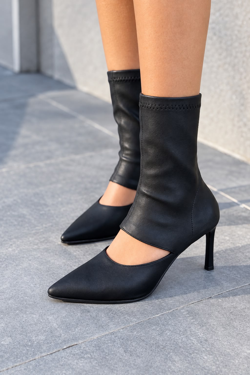 Ovrin Siyah Mat Deri Kadın Streç Bot - ILOVESHOES